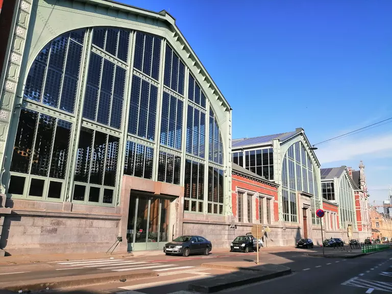 Façade depuis la Rue Picard