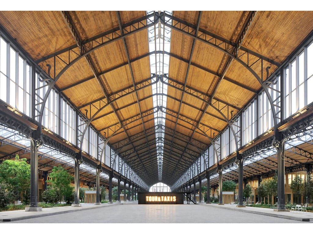 Vue générale de l'intérieur de la Gare Maritime