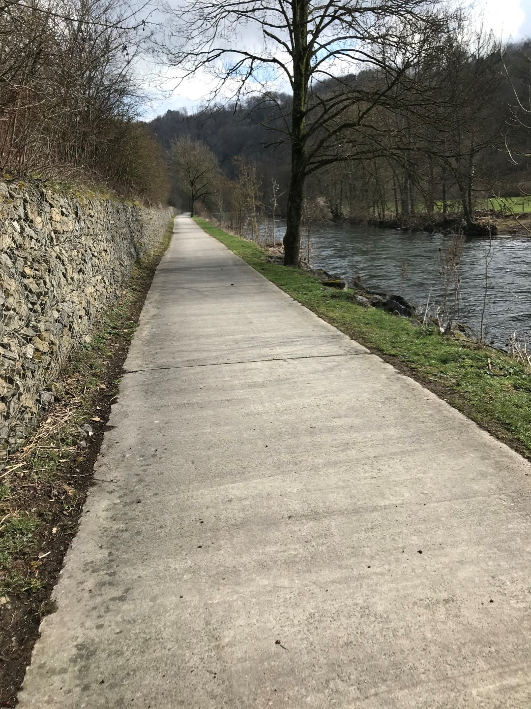 Portion de circuit impeccable le long de l'Ourthe