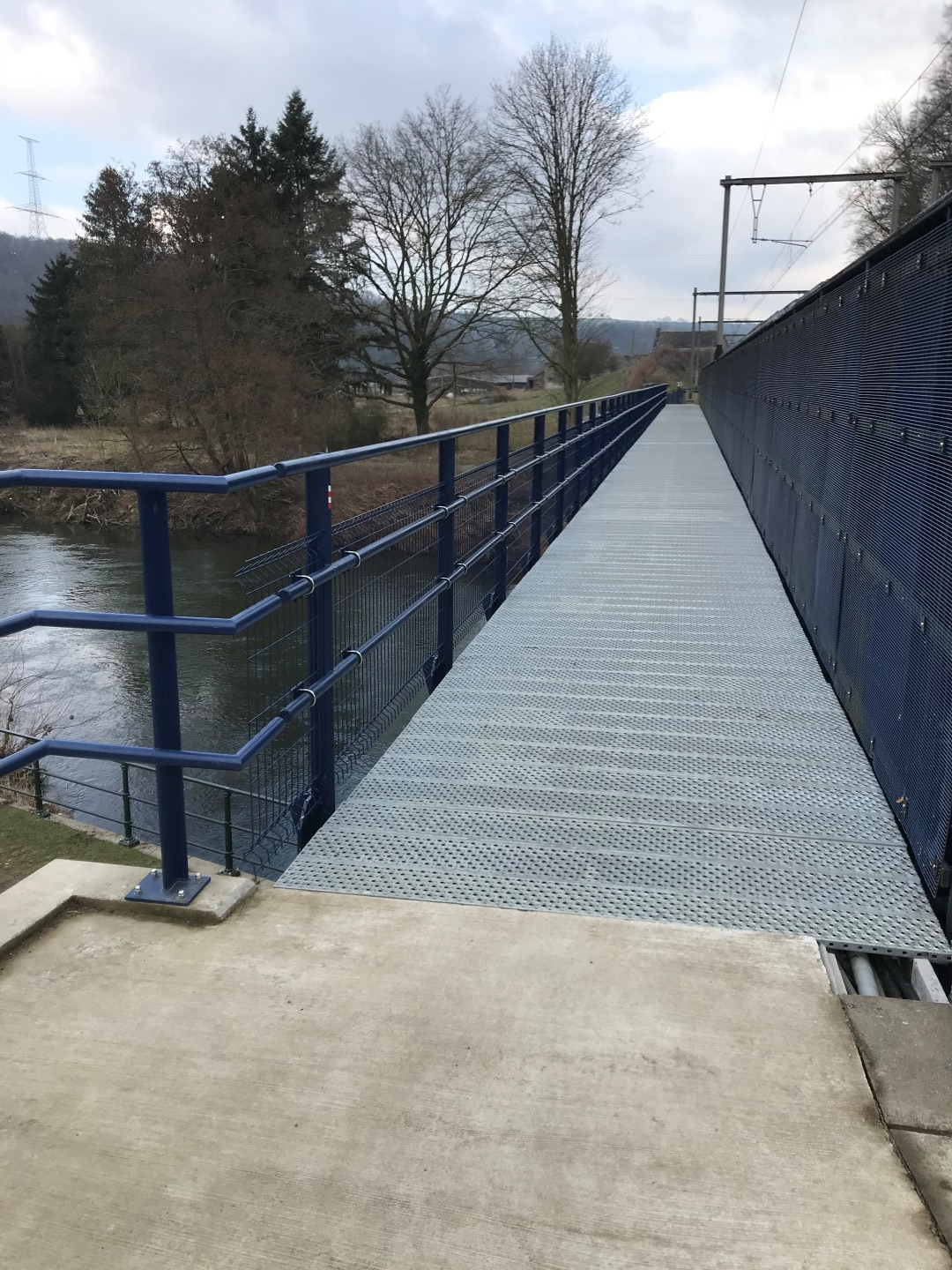 Première passerelle métallique