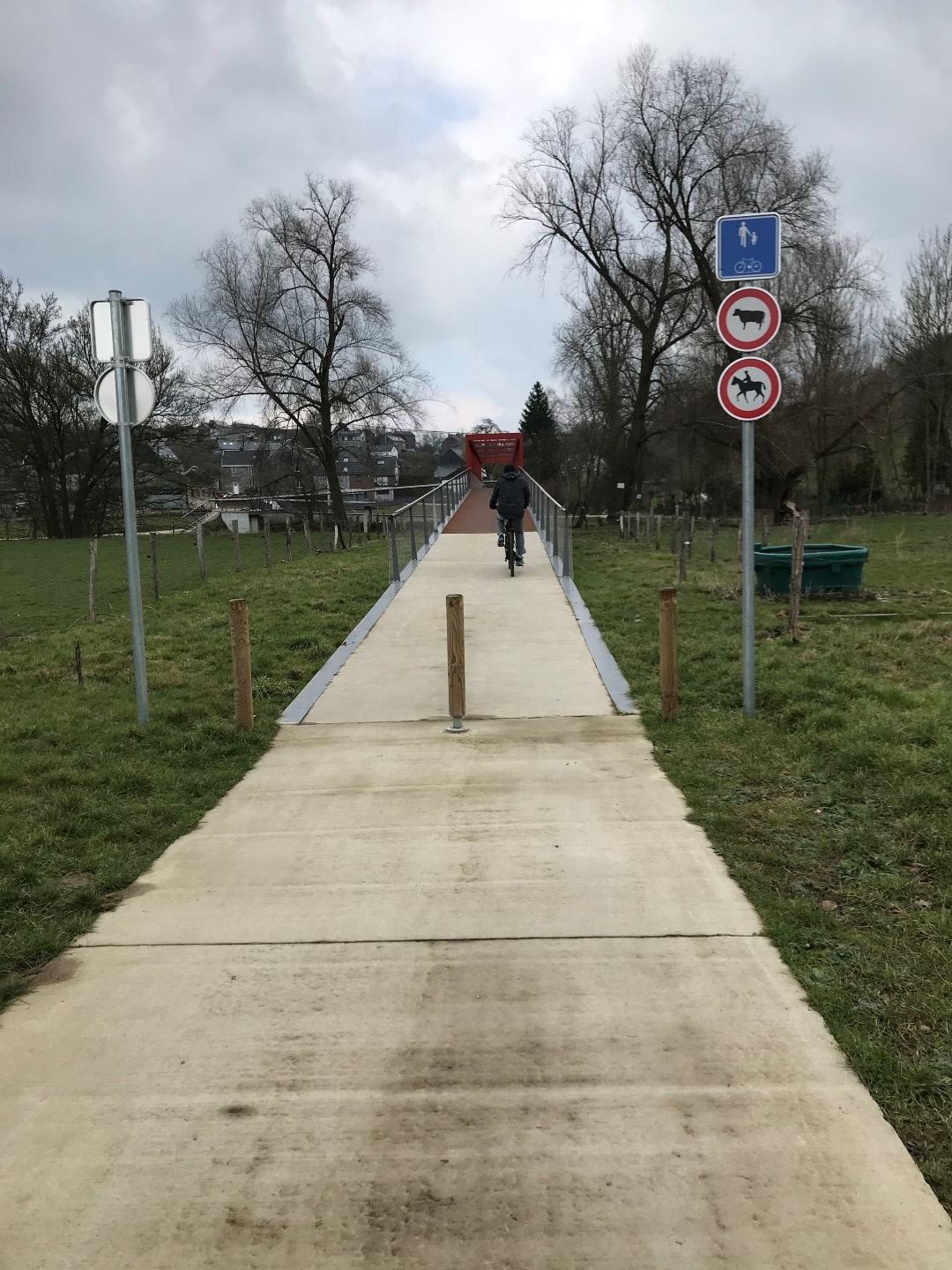 Accès à la seconde passerelle